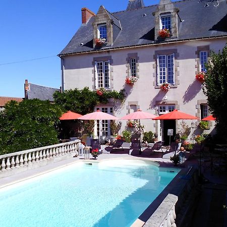 Le Petit Chateau - Tiffauges Proche Puy Dufou Ngoại thất bức ảnh