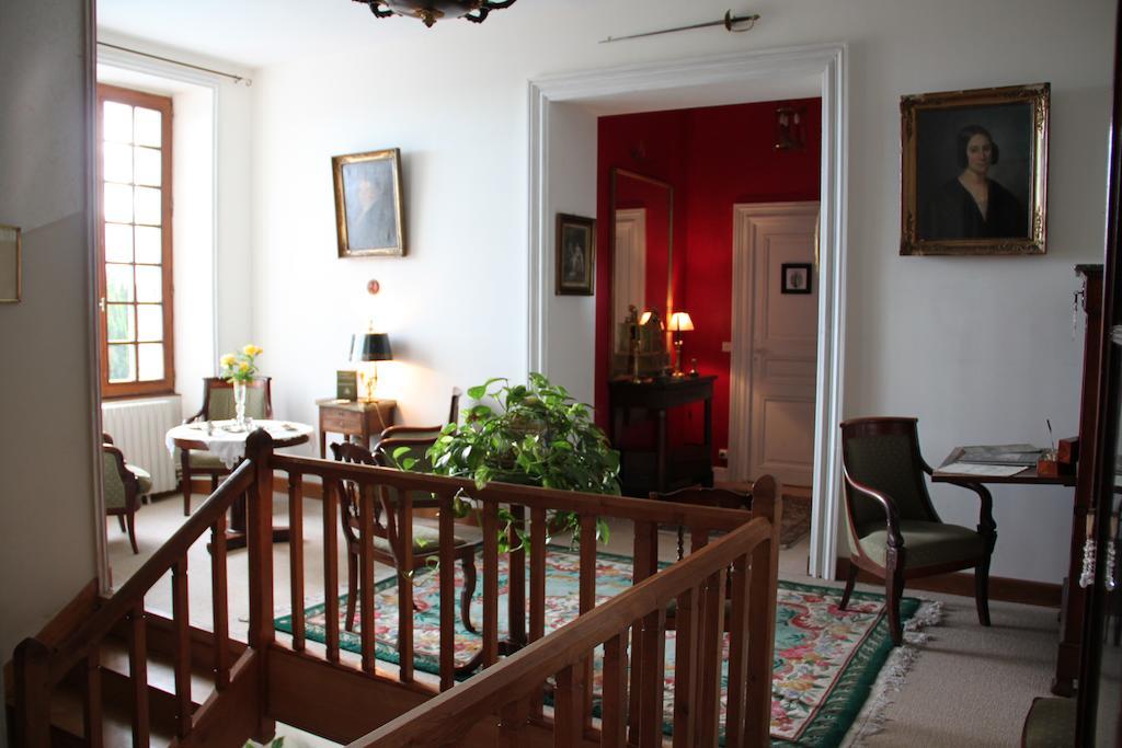 Le Petit Chateau - Tiffauges Proche Puy Dufou Ngoại thất bức ảnh