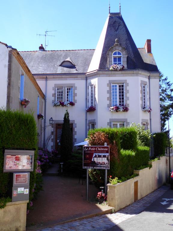 Le Petit Chateau - Tiffauges Proche Puy Dufou Ngoại thất bức ảnh
